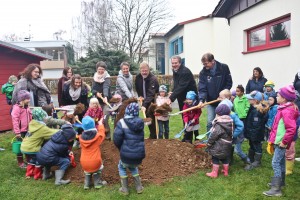 1. Spatenstich neuer Kinderkrippe Lahntal-Goßfelden 3.11.2017,1,Foto Rainer Kieselbach - Kopie