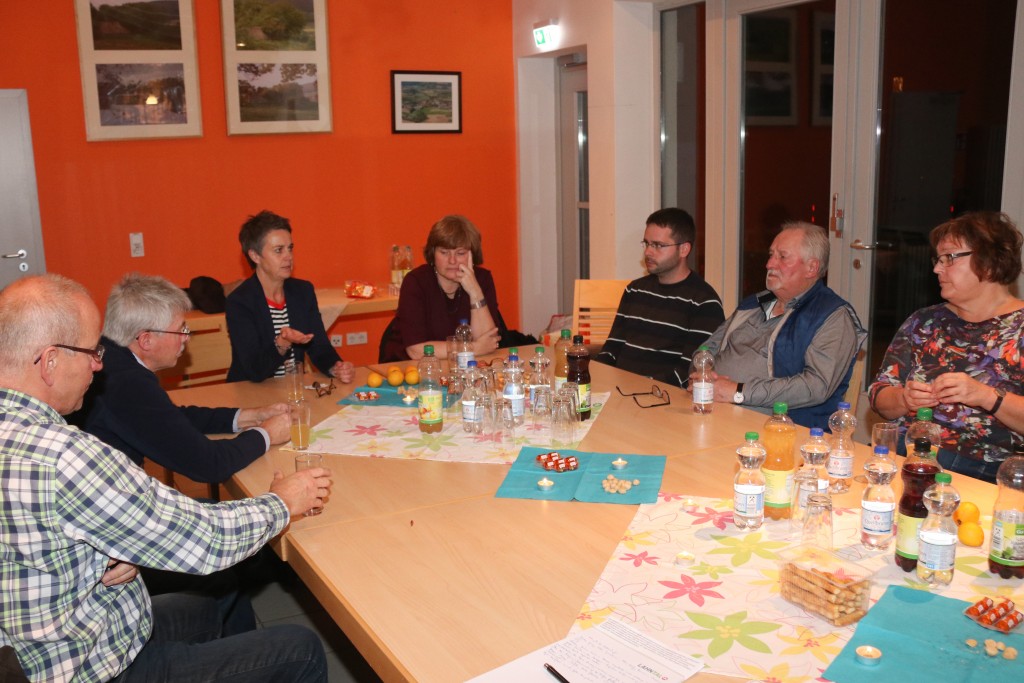 Rotes Cafè 24.10.2018,1, Foto Rainer Kieselbach